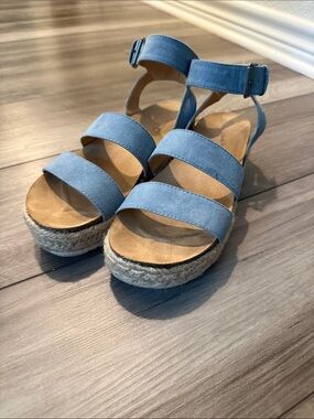 Target Universal Thread Women’s Blue Espadrille Platform Sandals - Size 8